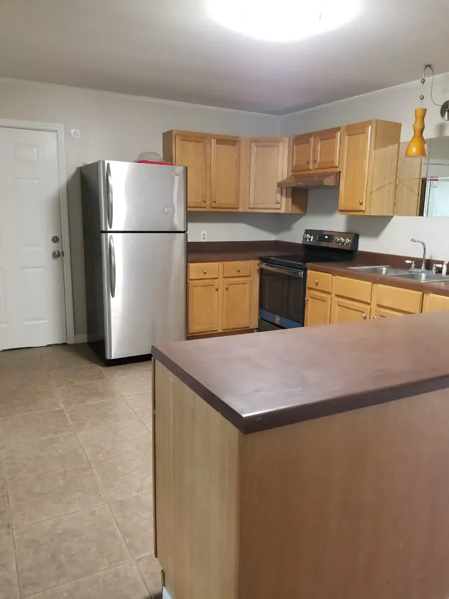 Move-out kitchen cleaned and ready to show, cleaned by Dust Free By DD in Cleveland, TN